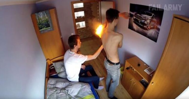 Μία συλλογή με τις χειρότερες στιγμές μεταξύ φίλων για το 2015!