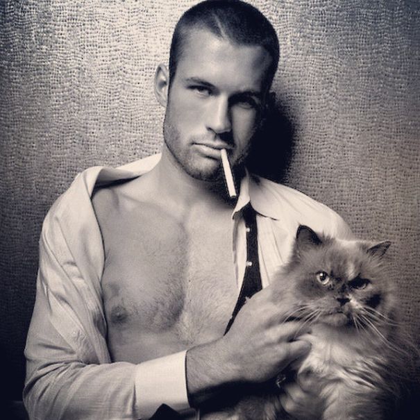 hot-dudes-with-kittens-instagram-411__605