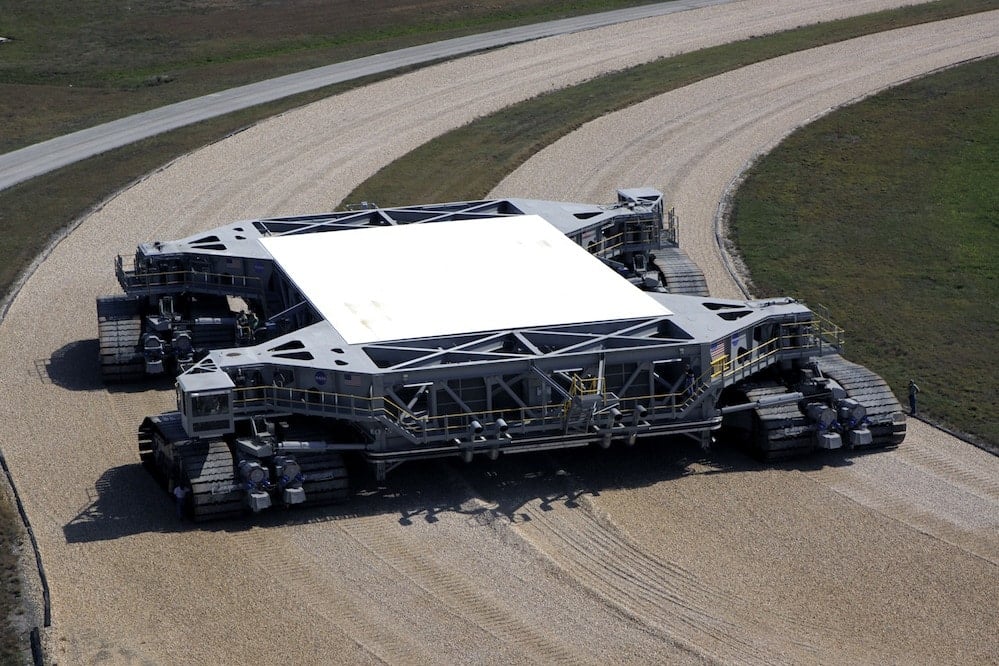 738558main_Crawler-Transporter-2