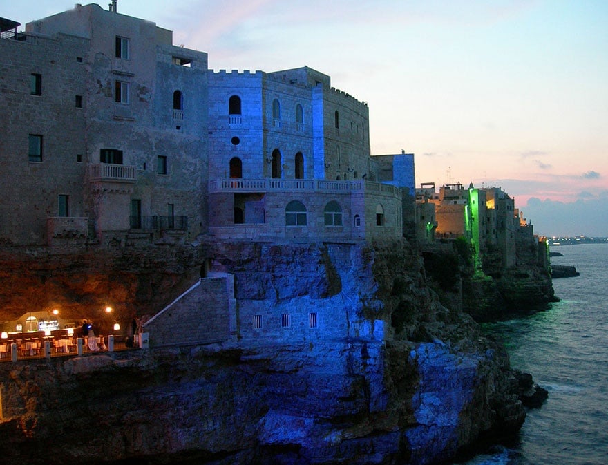 618405-880-1452681748-italian-cave-restaurant-grotta-palazzese-polignano-mare-3