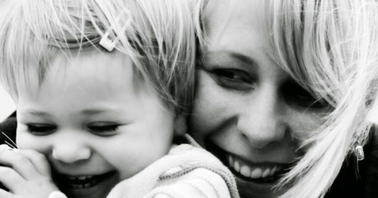 Το να είσαι μητέρα σημαίνει… να θυσιάζεις αυτό που αγαπάς για αυτό που αγαπάς περισσότερο!