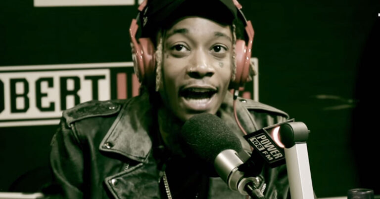 O ράπερ Wiz Khalifa τραγουδά το Hello της Adele.