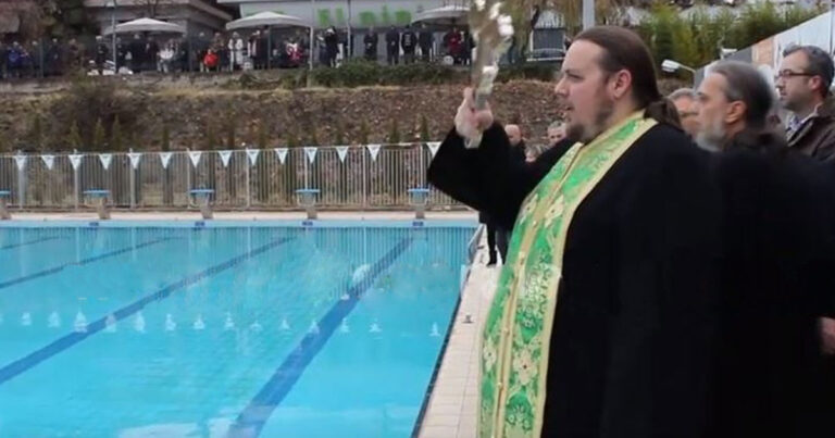 Είναι αυτή η χειρότερη ρίψη σταυρού σε εορτασμό Θεοφανείων όλων των εποχών;