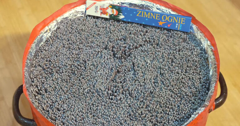 Ένας Ρώσος άναψε 10.000 μικρά πυροτεχνήματα με την μια για να δει τι θα… γίνει!