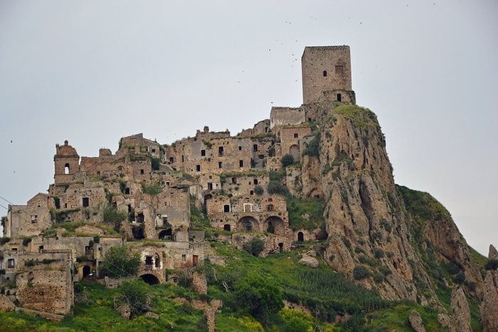 Craco: Μια Ελληνική “πόλη-φάντασμα” στην.. Ιταλία!