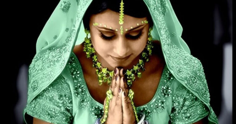 Ταξίδι στην Ινδία, στη χώρα της απόλυτης μαγείας.