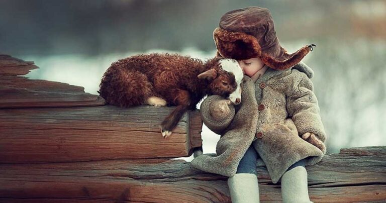 15 εικόνες που δείχνουν ξεκάθαρα ότι τα παιδιά και τα ζώα μπορούν να είναι οι καλύτεροι φίλοι.