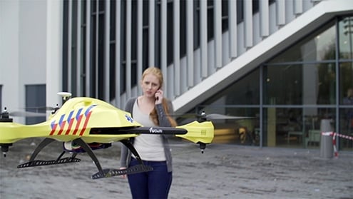 RTEmagicC_ambulance-drone_flying_495.jpg