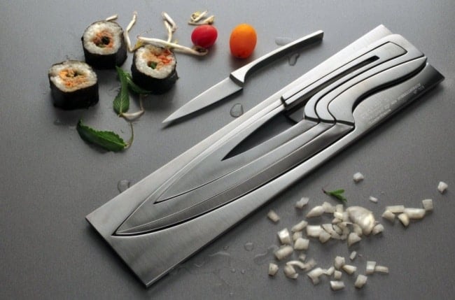 8952010-R3L8T8D-650-modern-knives-1030x680