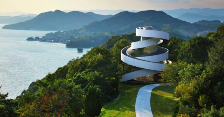 25 πανέμορφα κτίρια πολύ μπροστά για την εποχή τους