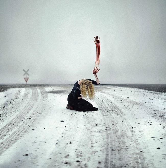 3440905-R3L8T8D-650-surreal-self-portraits-rachel-baran-13