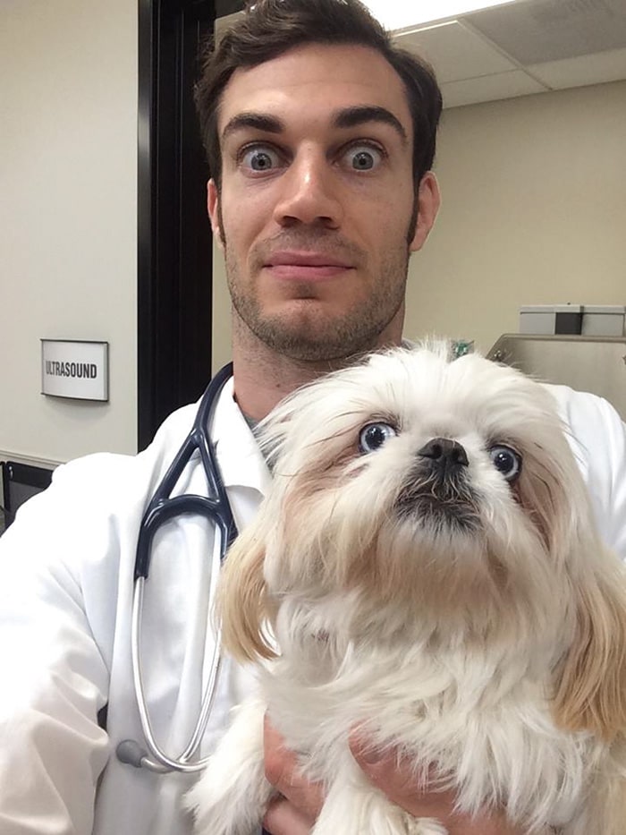 hottest-vet-pet-doctor-evan-antin-california-386__700