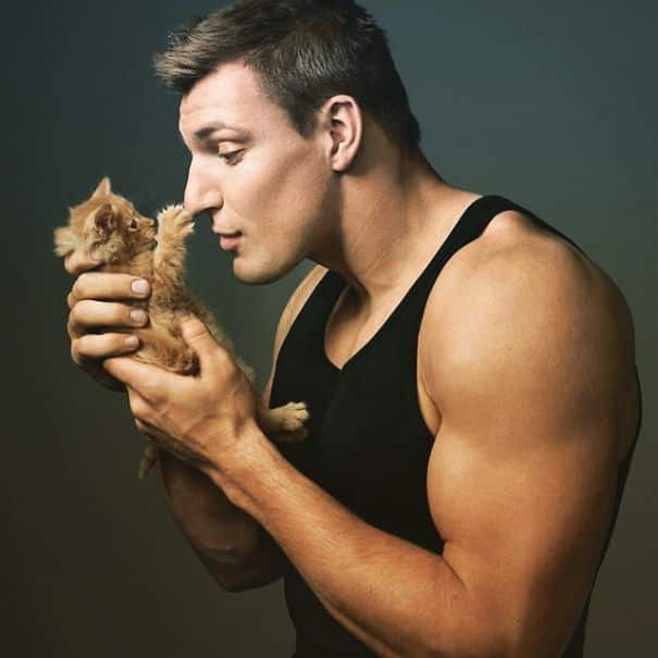hot-dudes-with-kittens-instagram-45__605