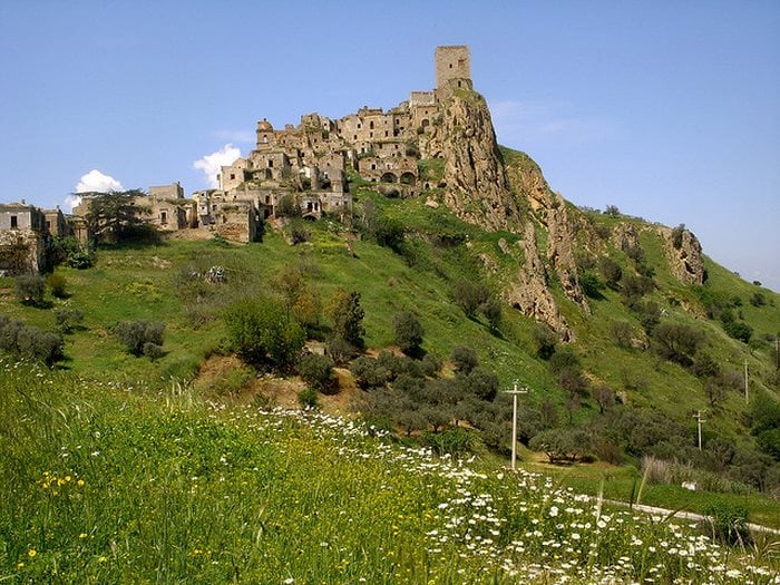 Craco: Μια Ελληνική “πόλη-φάντασμα” στην.. Ιταλία!