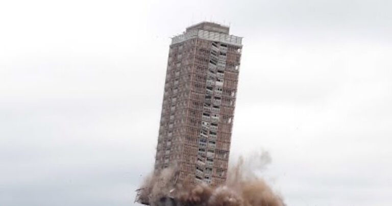 10 πολύ αποτυχημένες κατεδαφίσεις κτιρίων!