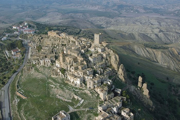 Craco: Μια Ελληνική “πόλη-φάντασμα” στην.. Ιταλία!