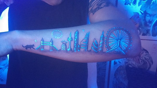 glow-in-dark-tattoos-uv-black-light-461__605