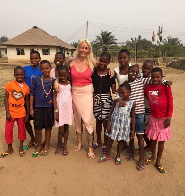 Αφιέρωσε τη ζωή της στη διάσωση των παιδιών της Νιγηρίας που κατηγορούνται για μαγεία