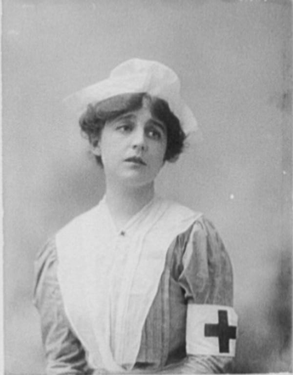 nurse-1915-e1455042852453-600x768