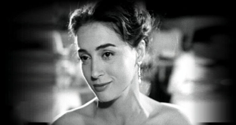 Η αξέχαστη Έλλη Λαμπέτη απαγγέλει με την υπέροχη φωνή της την «Ιθάκη» του Καβάφη.