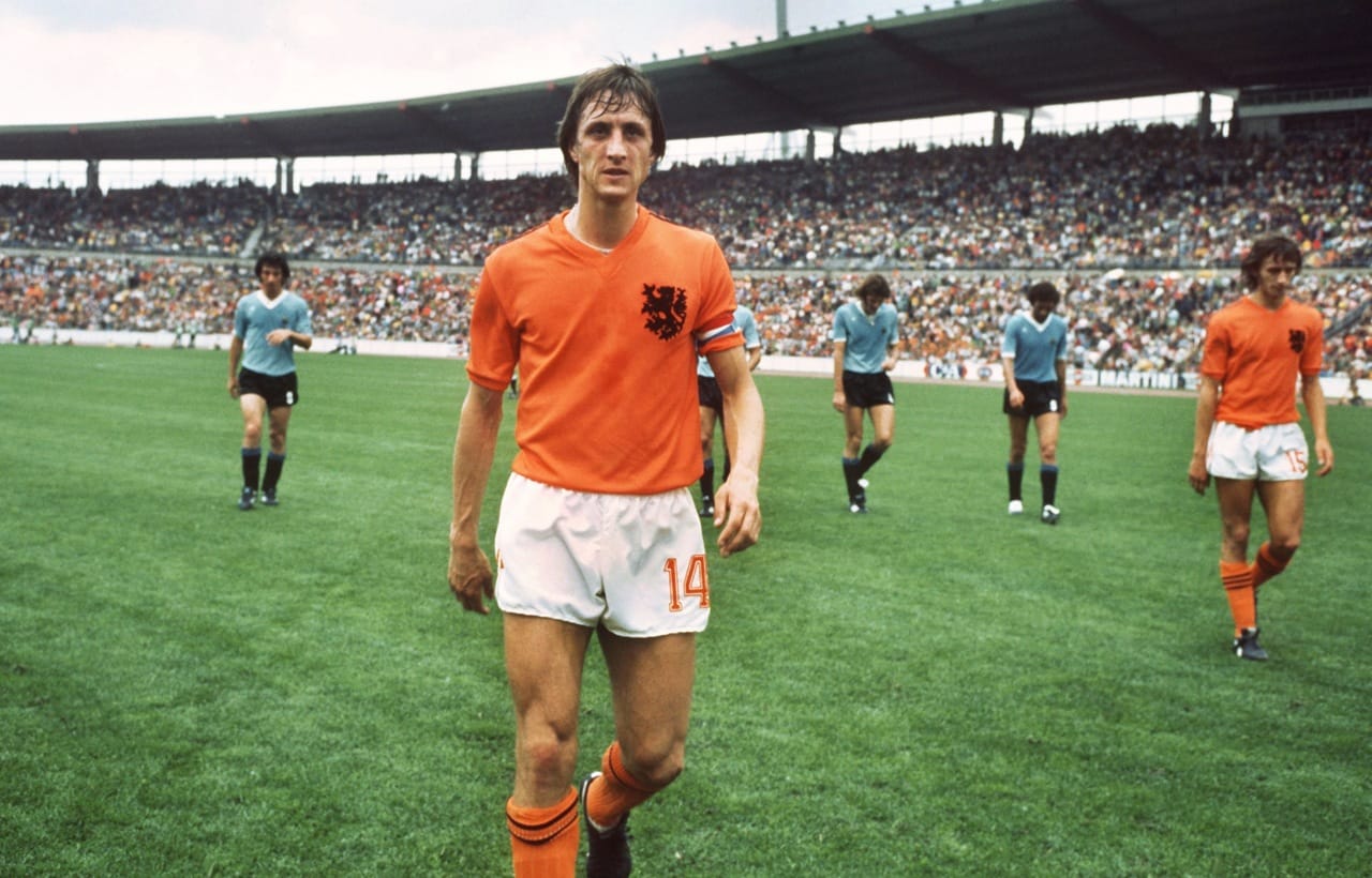johan-cruyff-holland-v-argentina