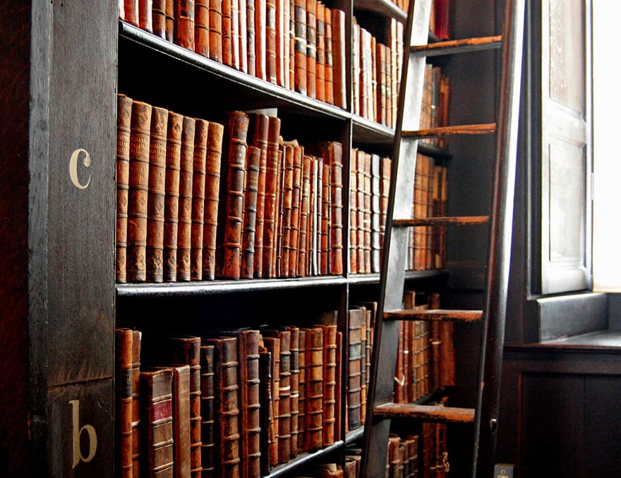 trinity-college-long-room-library-dublin-5