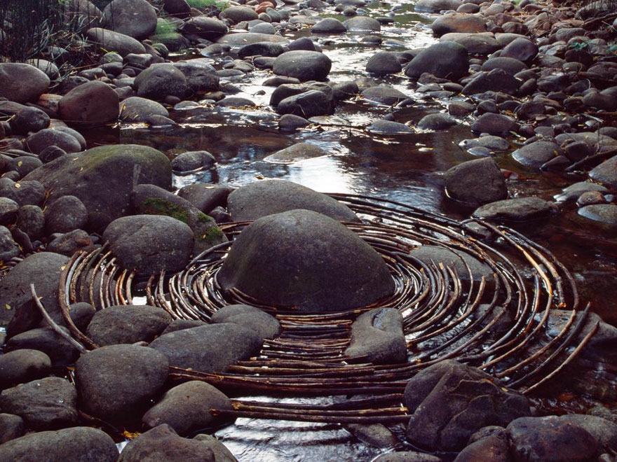 land-art-andy-goldsworthy-710