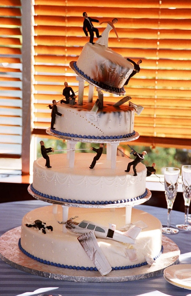 283855-650-1457097731-creative-cakes-20__605