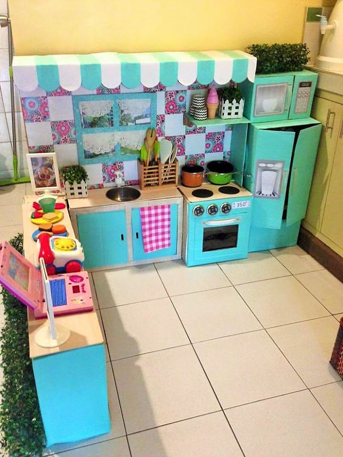 how-to-create-a-mini-cardboard-kitchen-for-you-toddler-5__700