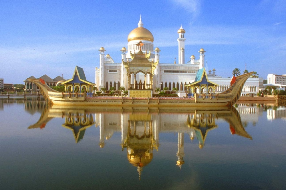 691255-1000-1458402513-Istana-Nurul-Iman-in-Brunei4