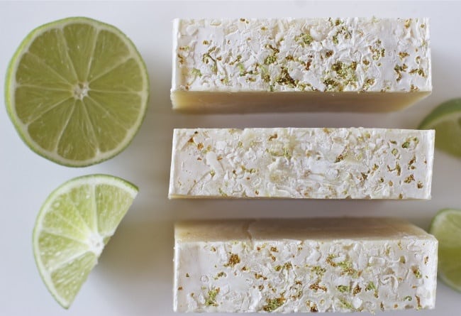 8103410-650-1458898231-Coconut-Lime-Soap-4-650x445