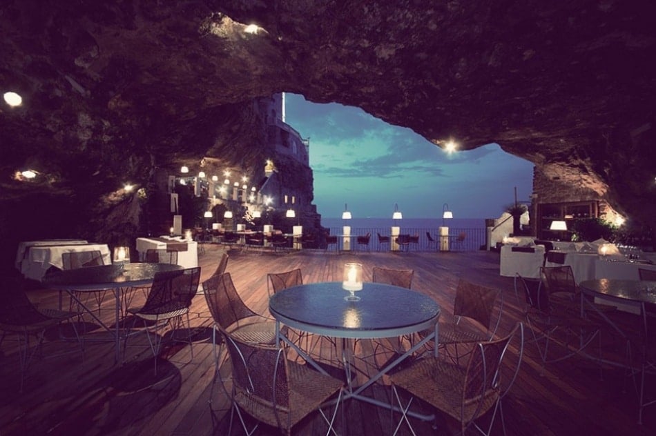 5023255-R3L8T8D-950-grotta-palazzese-1-934x