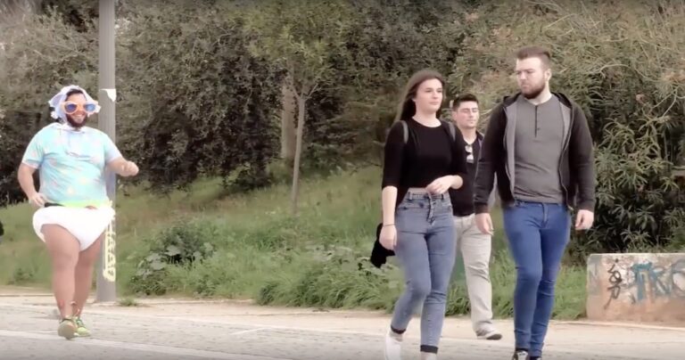 Αυτή είναι η νέα ελληνική φάρσα που ετοίμασε η ομάδα Astathios!