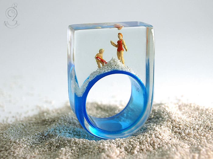 miniature-worlds-inside-jewelry-isabell-kiefhaber-19