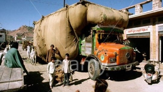 overladen_truck