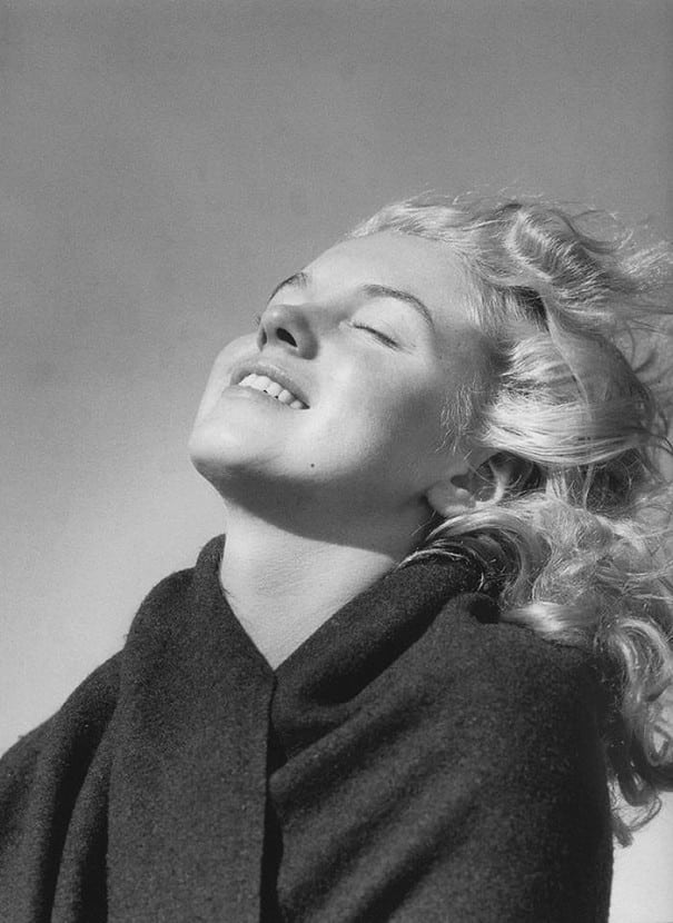 young-marilyn-monroe-norma-jeane-dougherty-andre-de-dienes-malibu-19-605x830