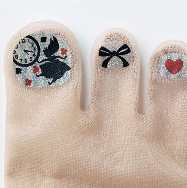 toe-nail-art-polish-stockings-japan-24