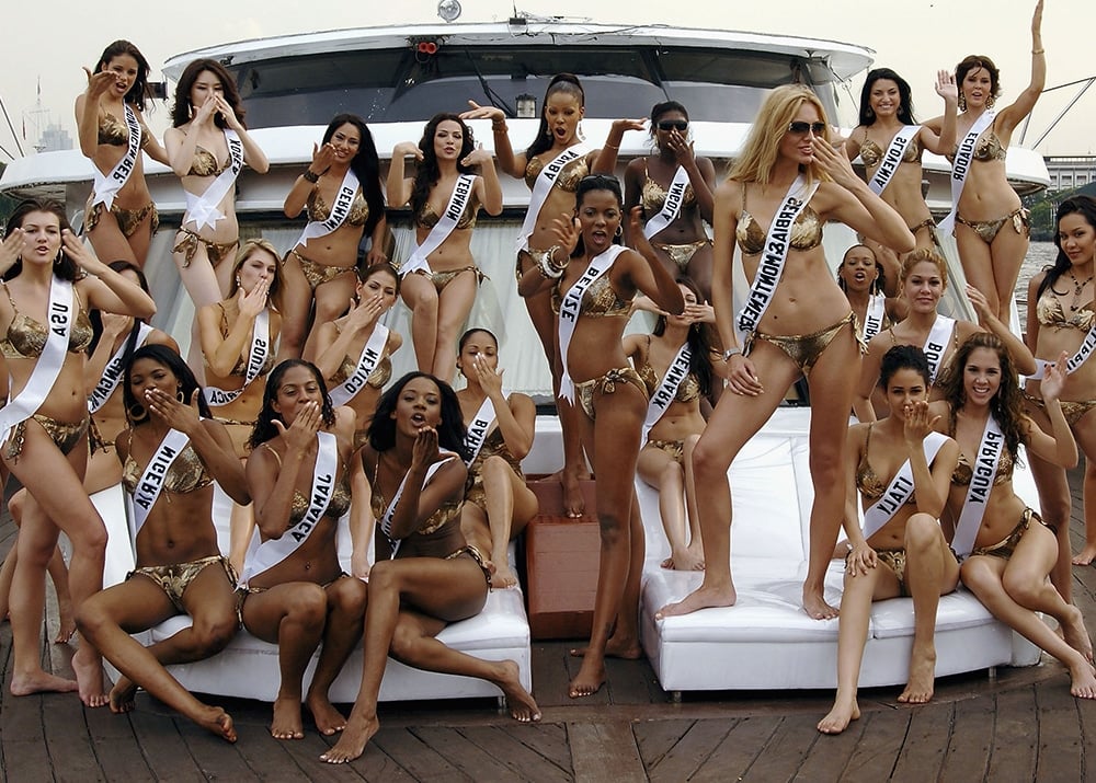 Mandatory Credit: Photo by ANL/REX/Shutterstock (3175072a) Sunday Dispatch Miss World Contest 1955 Contestants On Stage For Names See Versions. Sunday Dispatch Miss World Contest 1955 Contestants On Stage For Names See Versions.