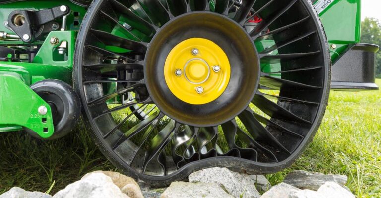 Τα πρωτοποριακά ελαστικά της Michelin που δεν χρειάζονται αέρα.