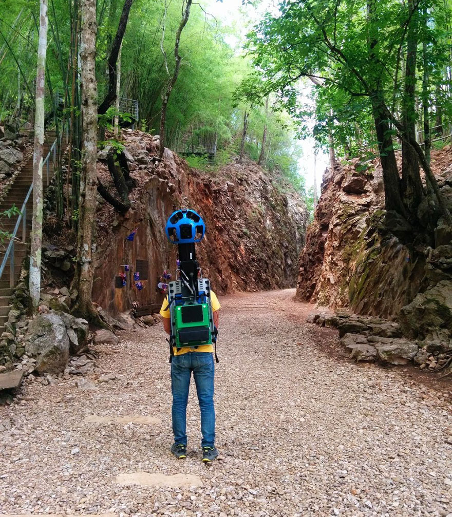 street-view-guy-walks-500km-thailand-google-5