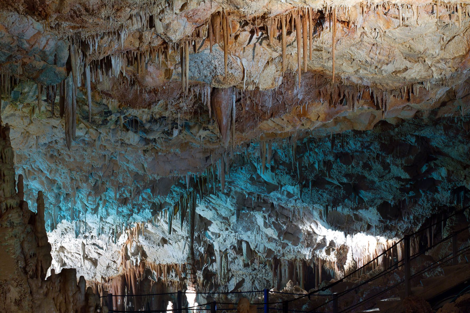 stalactites-in-the-petralona-cave