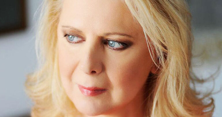 «Σκατοψυχιά» της Έλενας Ακρίτα