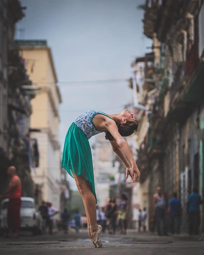 ballet-dancers-cuba-omar-robles-7-5714f5df2c1ca__700