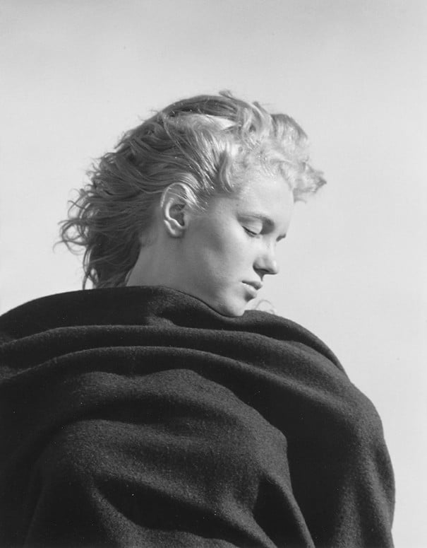 young-marilyn-monroe-norma-jeane-dougherty-andre-de-dienes-malibu-17-605x775