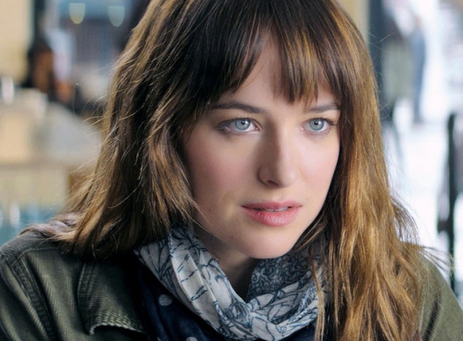 1489555-650-1461336407-dakota_johnson