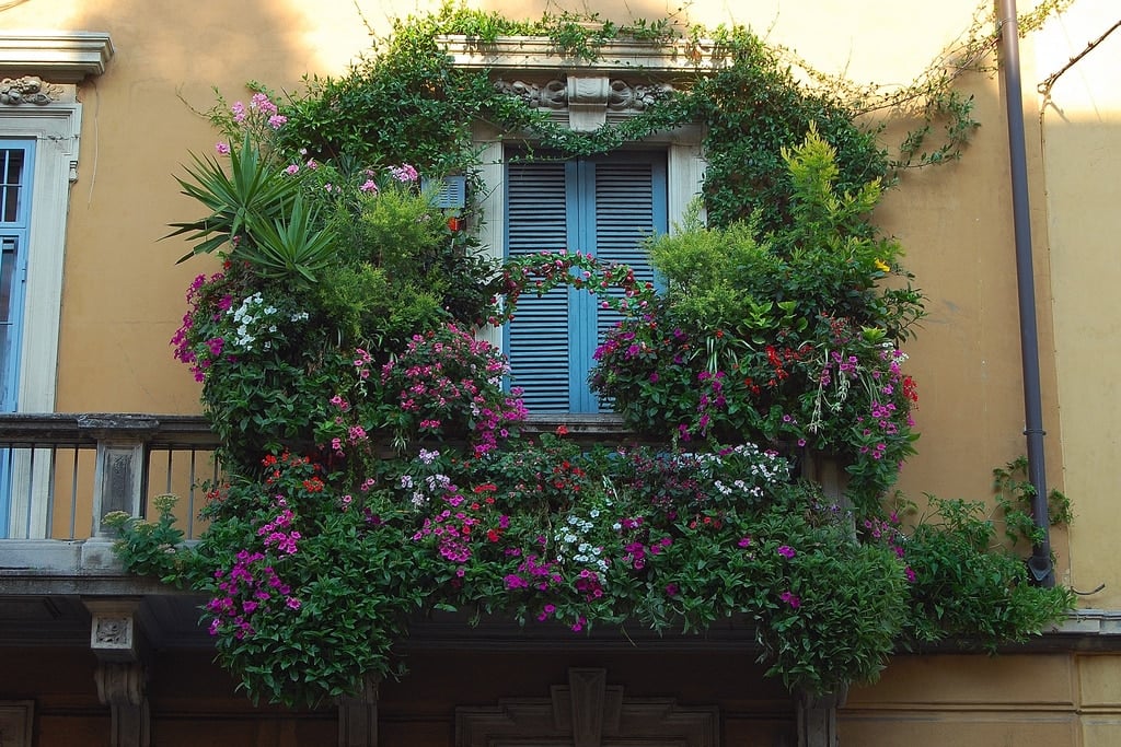 balcony-in-milan