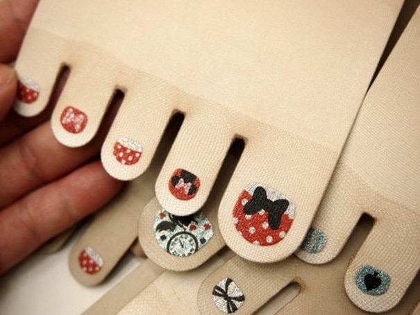 toe-nail-art-polish-stockings-japan-5