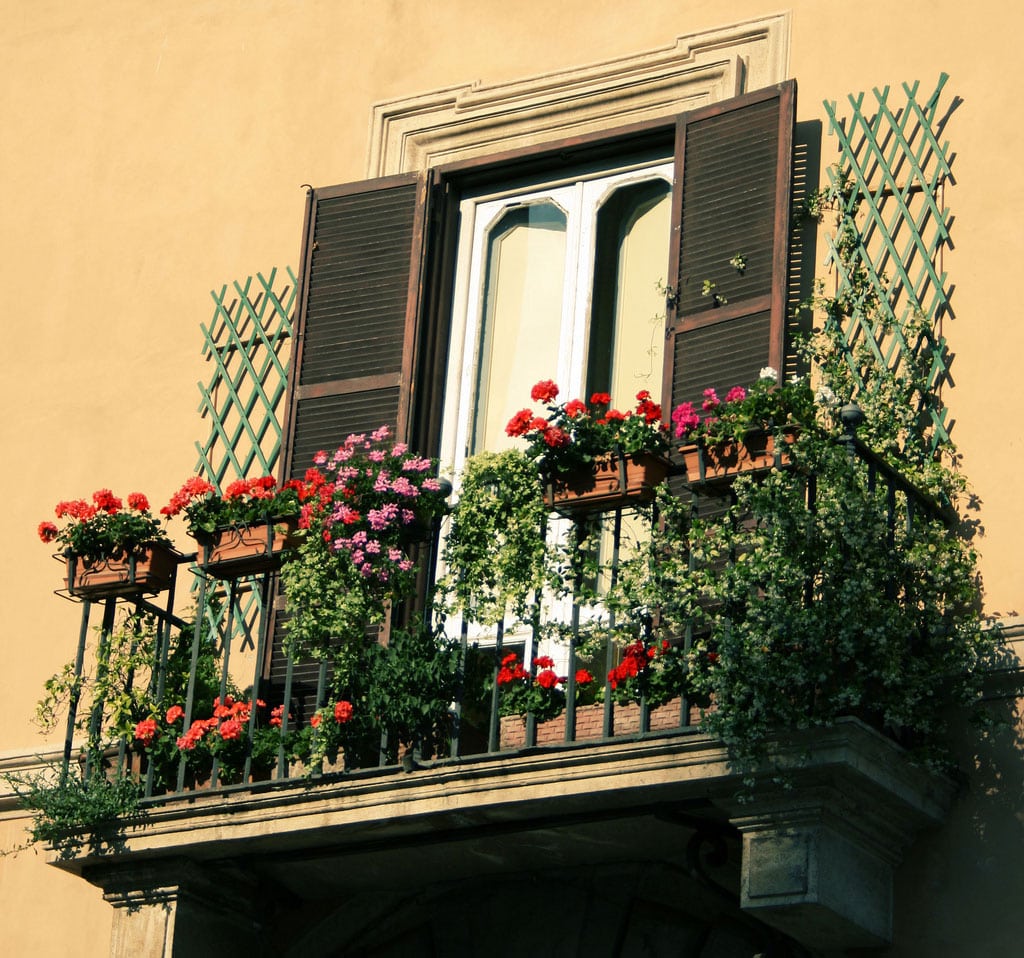 stunning-balcony