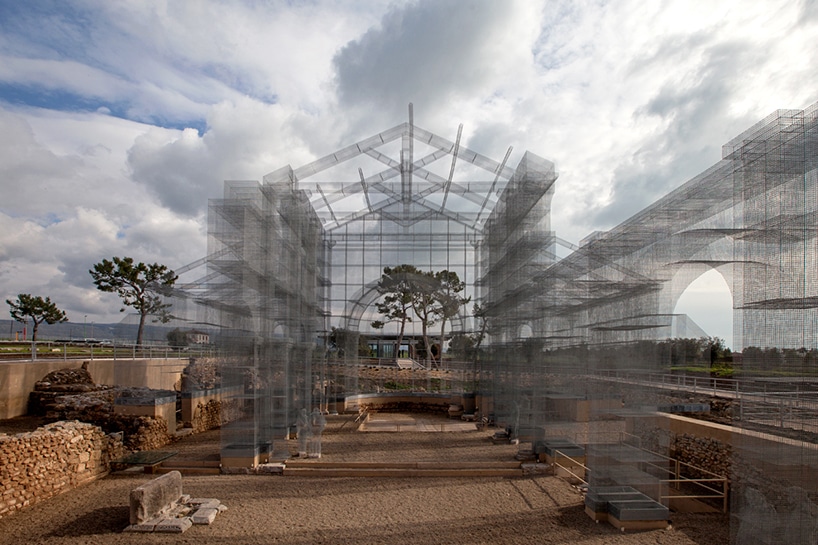 edoardo-tresoldi-wire-mesh-installation-gargano-puglia-designboom-01