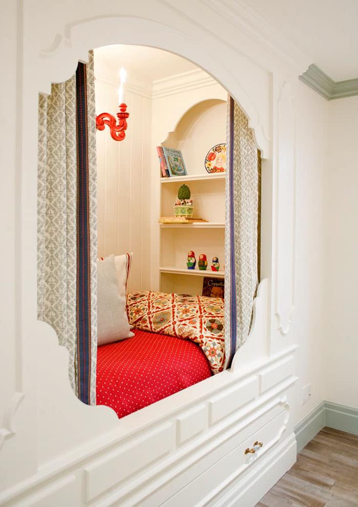 cozy-reading-nooks-book-corner-39-57318a9c808fc__700